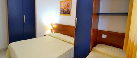 2 bedrooms