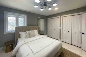 6 Schlafzimmer, Bügeleisen/Bügelbrett, Reisekinderbett, WLAN