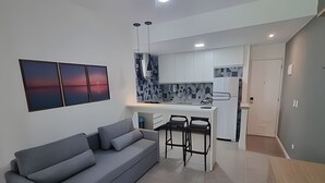 Basic Apartment | Living area - Copacabana Stays (Rio de Janeiro)