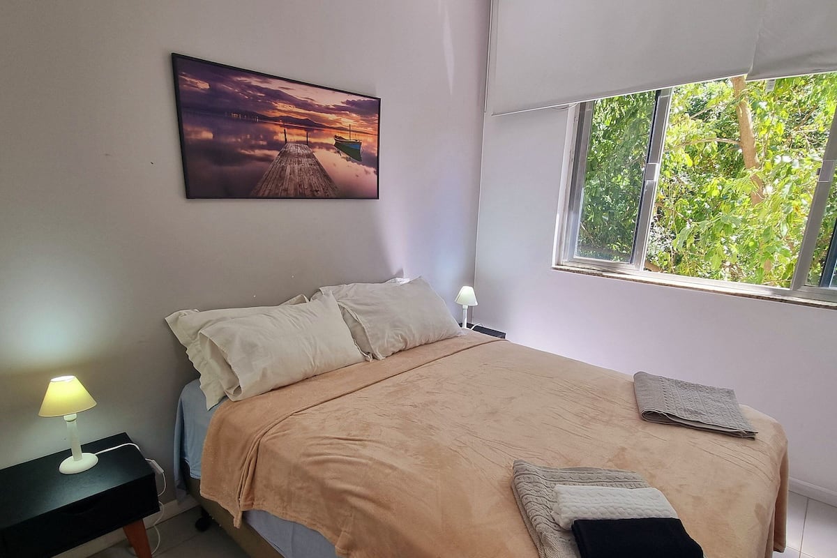 Wifi gratis y ropa de cama