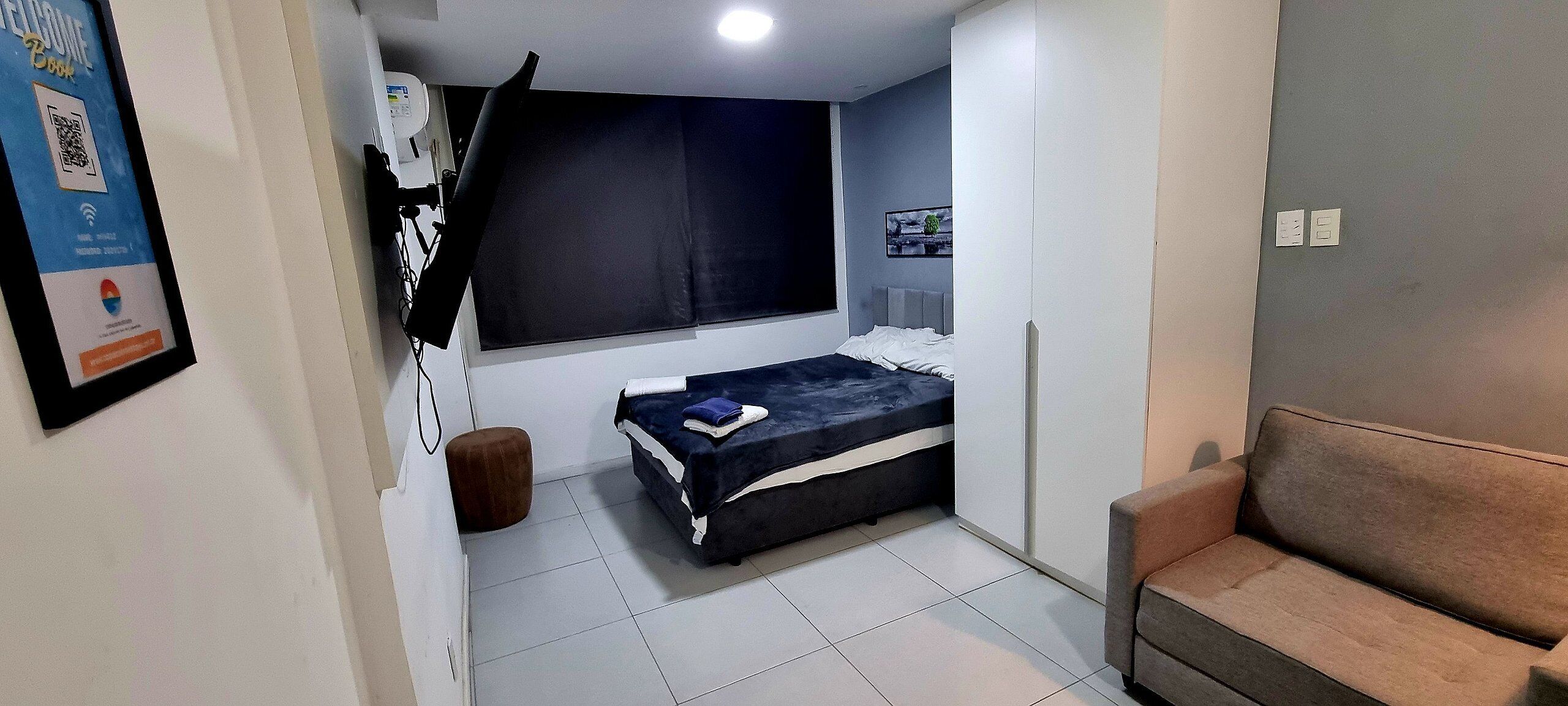 Free WiFi, bed sheets