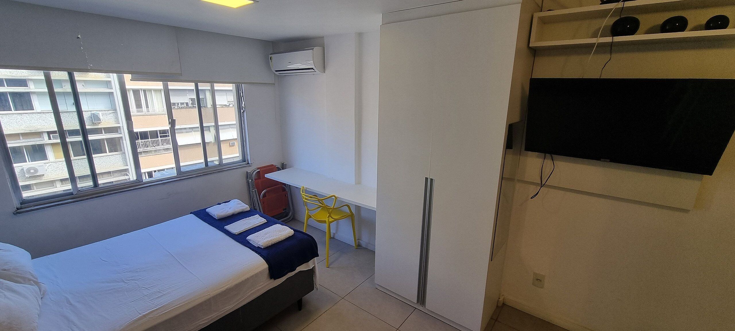 Apartamento básico | Wi-Fi de cortesia, roupa de cama
