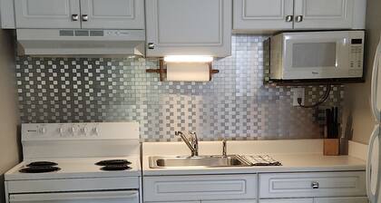 9th Floor Riverwalk Retreat.....With Even Better Views!!