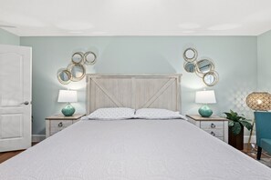 2 bedrooms, iron/ironing board, free WiFi, bed sheets - Beautiful home in the heart of Saint Andrews, fast internet, tourist attractions (Panama City)