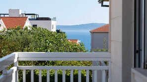 Property grounds - Apartment Summer Dream (Okrug Gornji)