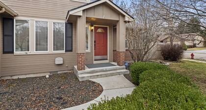 Marvelous 5-bedroom house in Boise with WiFi, AC