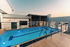 Outdoor pool - Aluya Hotel (Jeddah)