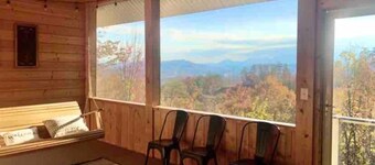 Luxury 7BR Smoky Mountains Cabin | Private Pool w/ Epic Pigeon Forge Views