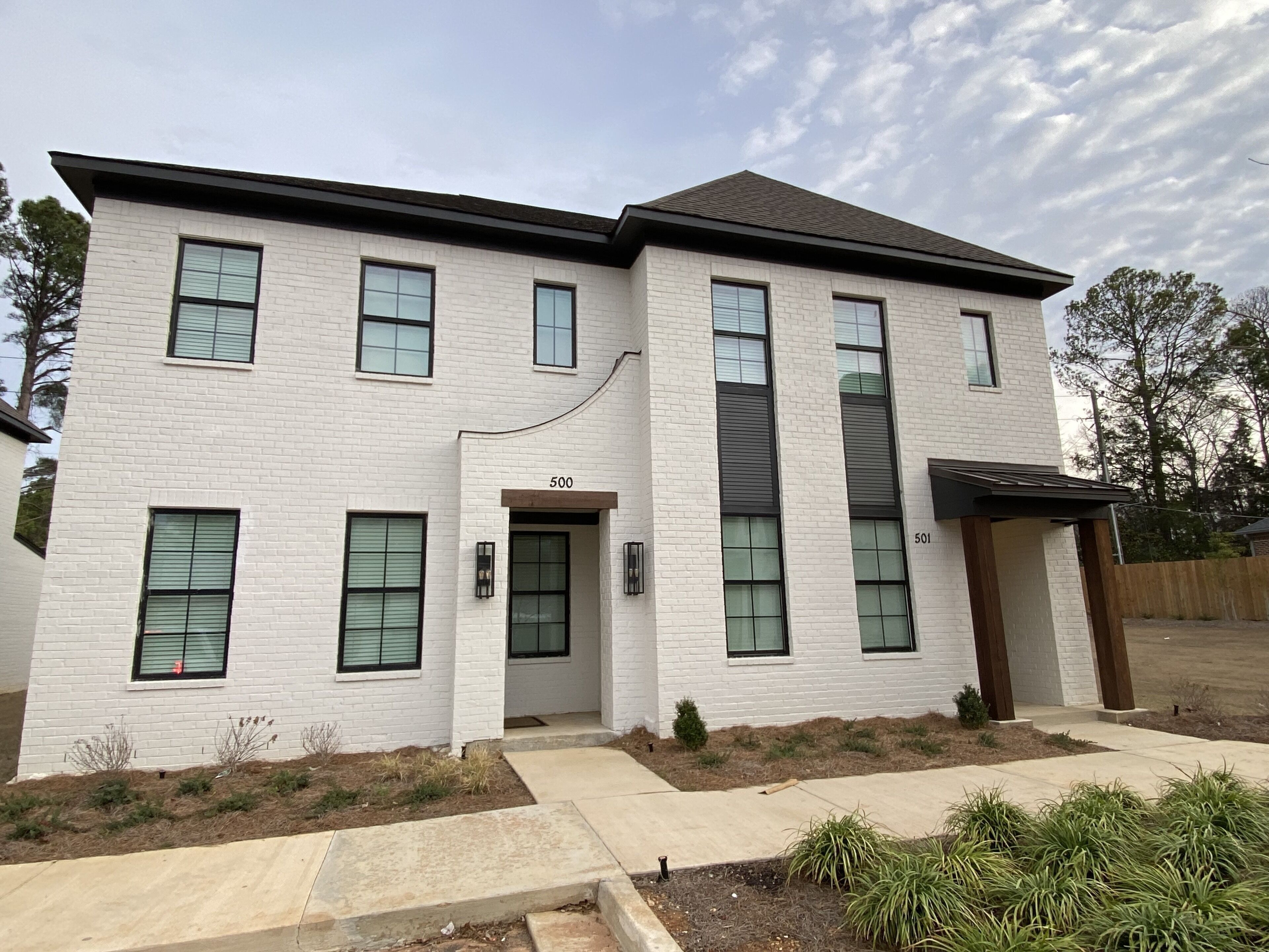 Family-sized, peaceful condo less than 2 miles from the university!
