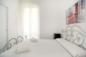 1 bedroom, iron/ironing board, WiFi, bed sheets - Marco Polo Apartment (Milano)