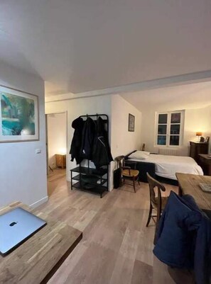 1 soverom, wi-fi og sengetøy