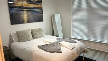 2 chambres, bureau, fer et planche à repasser, Wi-Fi gratuit