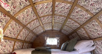 Romani Retreat Bow Top Gypsy Caravan Alnmouth Beach