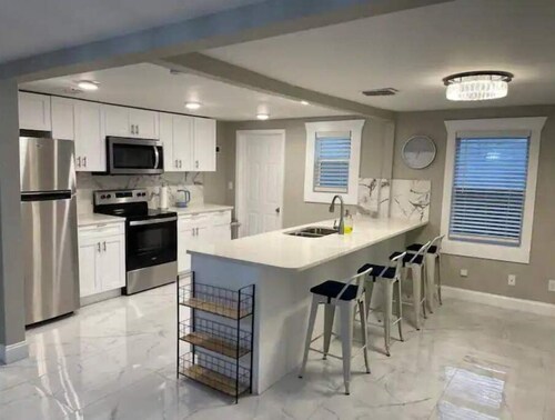 Comfortable new 2- bedroom house