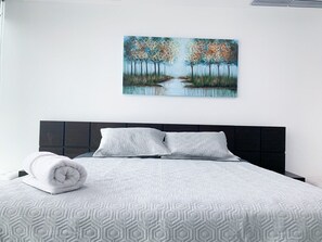 2 chambres, fer et planche à repasser, accès au Wi-Fi (inclus)