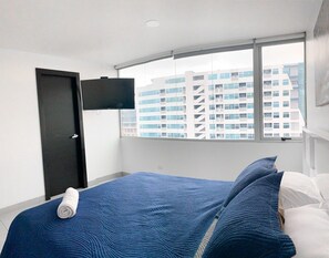 2 habitaciones, tabla de planchar con plancha y wifi gratis 