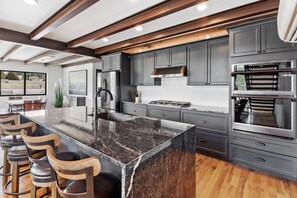 Fridge, microwave, oven, stovetop - Presidential Luxury Loft 2 Downtown Main (Hill City)