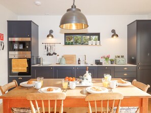 Dining - Church Farm Dairy (Exeter)