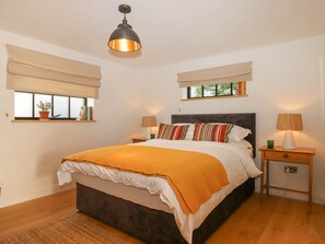 1 quarto, individualmente decorados, individualmente mobiliados