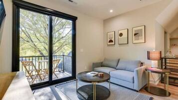 Téléviseur, bureau