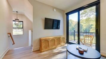 Téléviseur, bureau