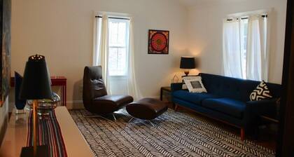 Cozy Cottage on Food Forest in the Heart of Charlotte!