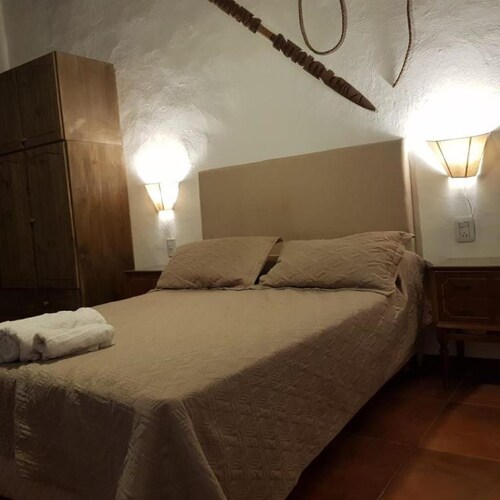 Double Room with Private Bathroom -Posada y Cabañas Finca El Rincón de Lunlunta
