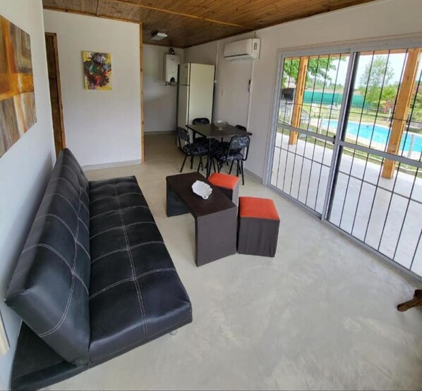 Interior - Holiday Home 1 - Posada y Cabañas "Finca El Rincón de Lunlunta"
(Lunlunta)