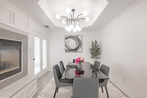 Dining - Contemporary Haven Retreat w/ KING BED Suite (Amarillo)