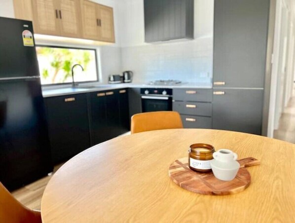 Private kitchen - Pepper@Brighton Pet Friendly 500m to beach
(Brighton)