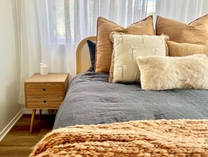 2 bedrooms - Pepper@Brighton Pet Friendly 500m to beach
(Brighton)