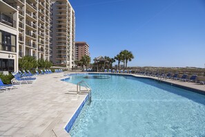 Innenpool, beheizter Pool