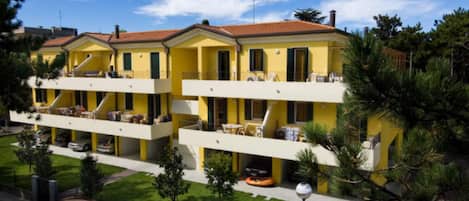 Appartement, 1 chambre, balcon, vue jardin | Extérieur