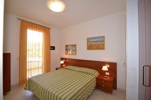 3 bedrooms - Coastal Escape - Modern Flat With Wi-fi (San Michele al Tagliamento)
