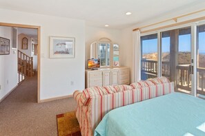 4 bedrooms, free WiFi, bed sheets - Carpe Diem Corolla OBX  Pool HotTub (Corolla)