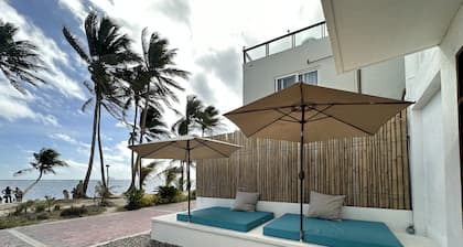 Cozy and Affordable Beach Front House in Boracay