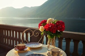 Outdoor dining - Casa Beverly 2 - My Home in Como (Argegno)