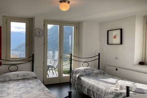 3 bedrooms, WiFi, bed sheets