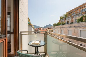 Outdoor dining - Piazza Cavour - My Home in Como (Como)