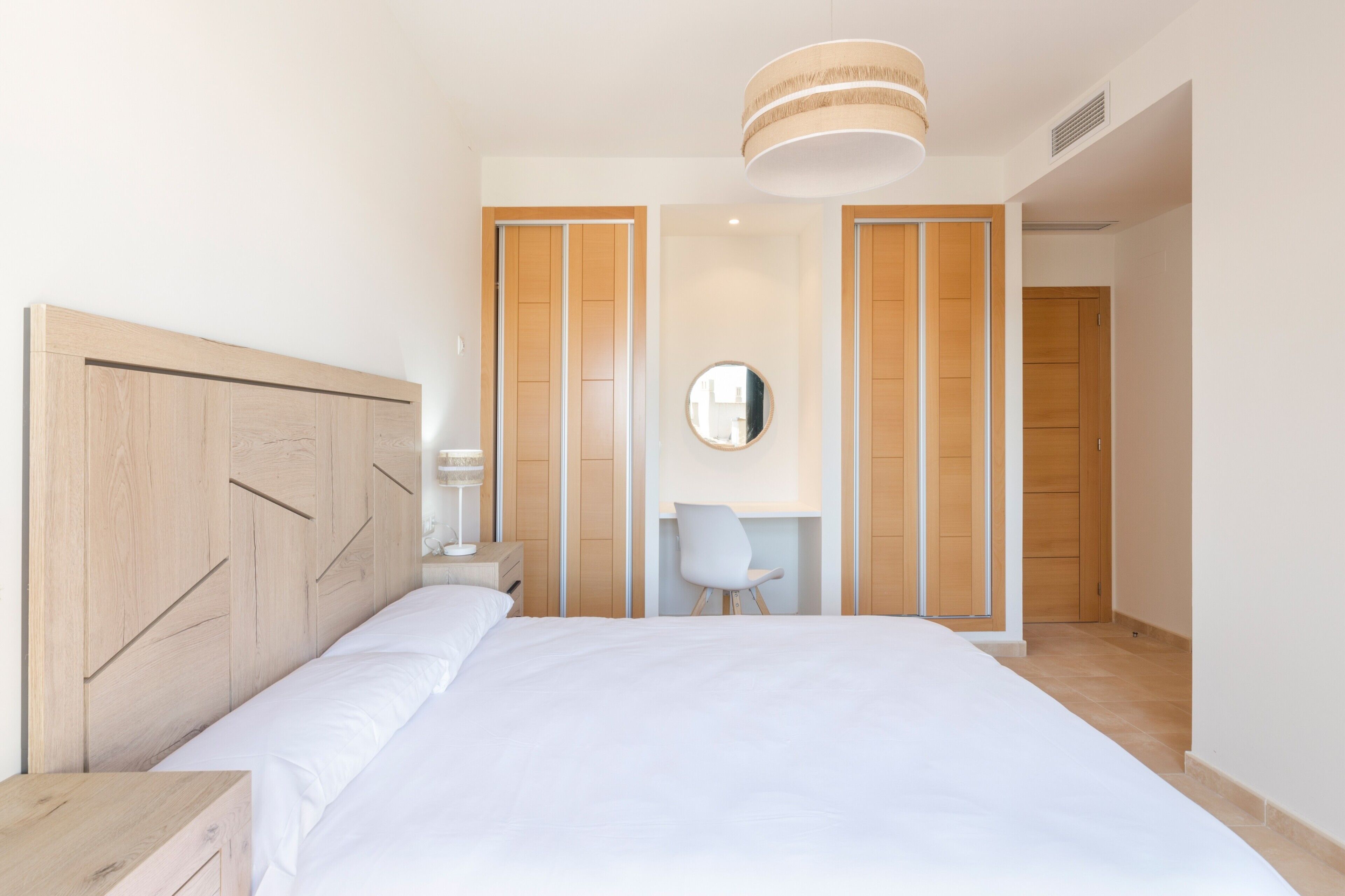 2 habitaciones, tabla de planchar con plancha y wifi gratis 