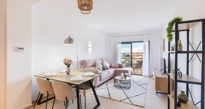 Apartment 'El Oasis Martinica 4 2 A' with Mountain View, Wi-Fi and Air Conditioning