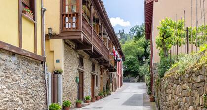Holiday Home 'Casa Raymonde' with Mountain View, Balcony and Wi-Fi