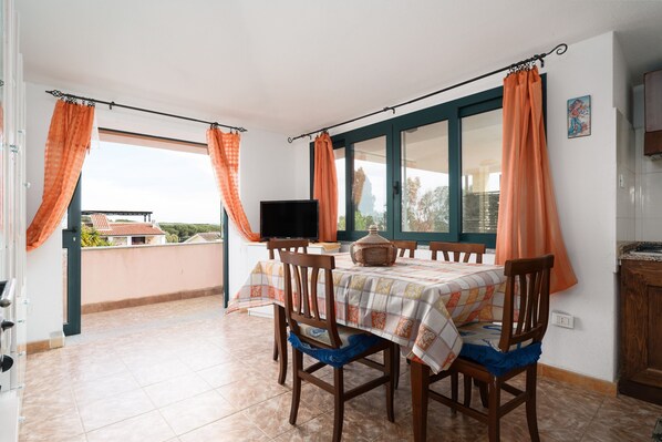 Dining - Vacation Home "Petra Rujia" with Wi-Fi (Iscra E Voes)
