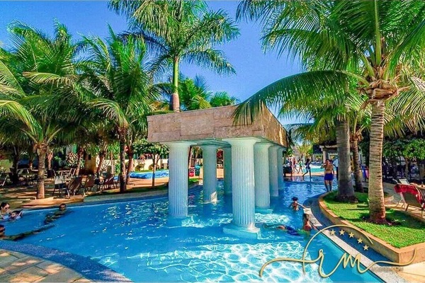 15 outdoor pools, pool umbrellas, sun loungers