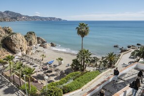 Beach nearby - Apartment 'Verano Azul' with Sea View, Wi-Fi and Air Conditioning (Nerja)