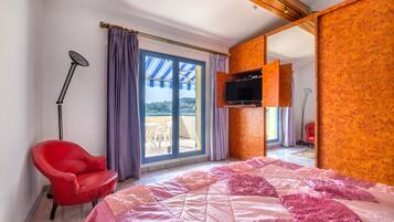 1 chambre, fer et planche à repasser, Wi-Fi gratuit, draps fournis