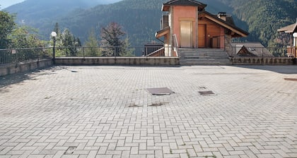 Casa de vacaciones 'Il Piccolo Sogno' con vistas a la montaña y Wi-Fi