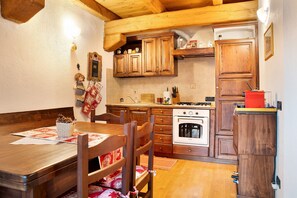 Refrigerador, horno, parrilla de estufa y lavavajillas 