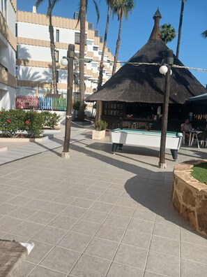 Terrace/patio - Holiday Studio 'Loft Dreams Koka' with Shared Pool and Garden (San Bartolomé de Tirajana)