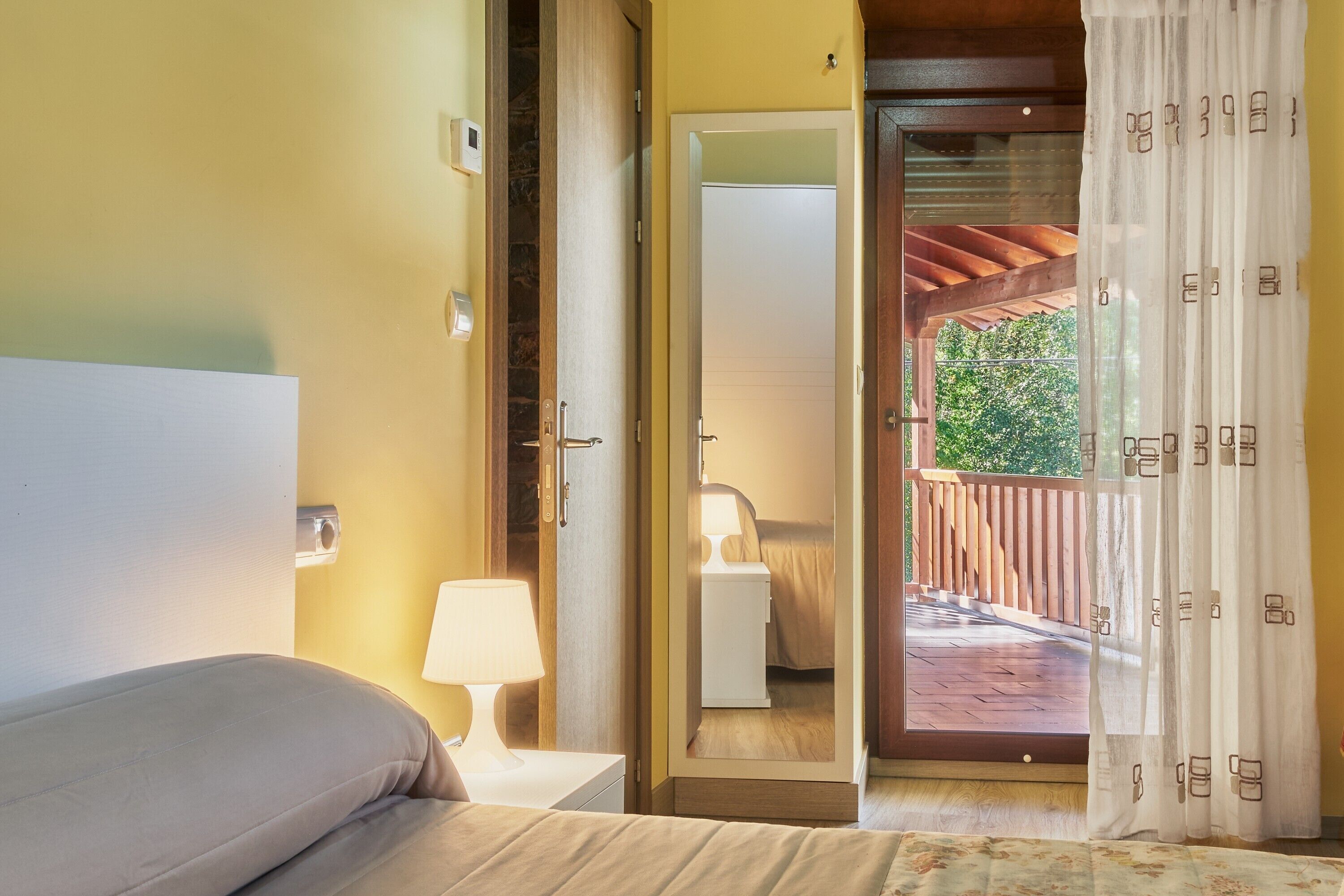 6 chambres, Wi-Fi gratuit, draps fournis